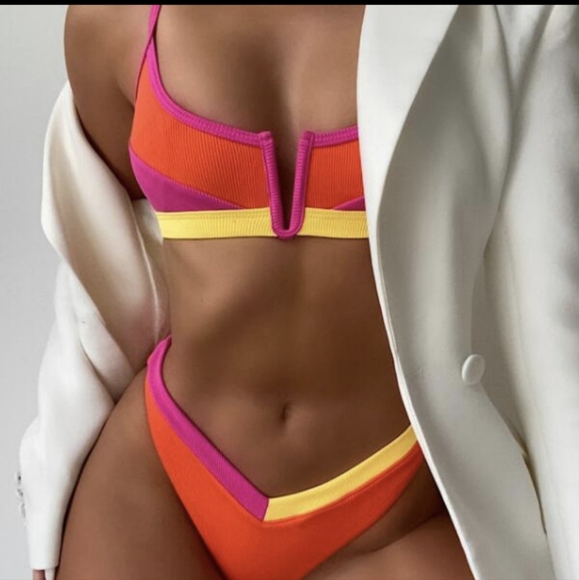 Color block bikini - Picture 1 of 5